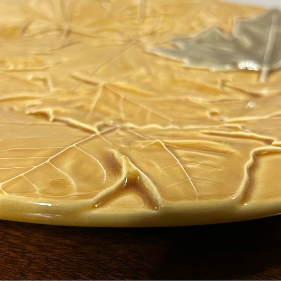 13” Platter - Bordallo Pinheiro - Picture 13 of 14